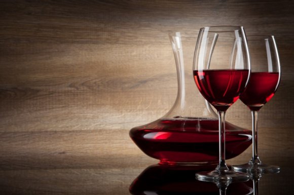 Caviste spécialisé dans la vente de vin rouge d'exception Annecy
