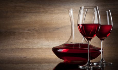 Caviste spécialisé dans la vente de vin rouge d'exception Annecy